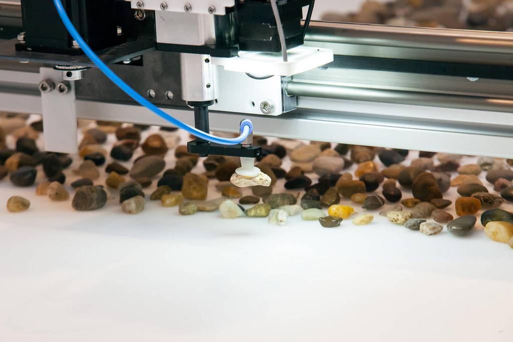 Robot Arranges Rocks by Age and Type Engineering News
