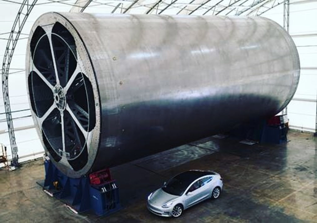 SpaceX reveals tooling to build the first manned spaceship to Mars