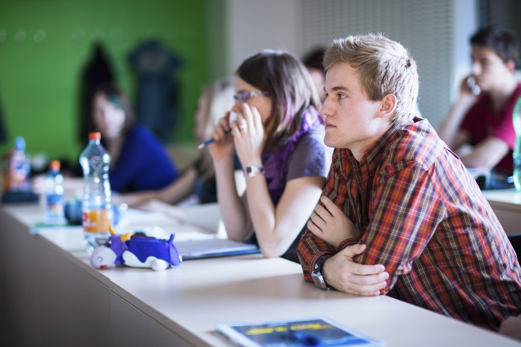 How to deal with cancelled exams? Adopt university-style ways of working!