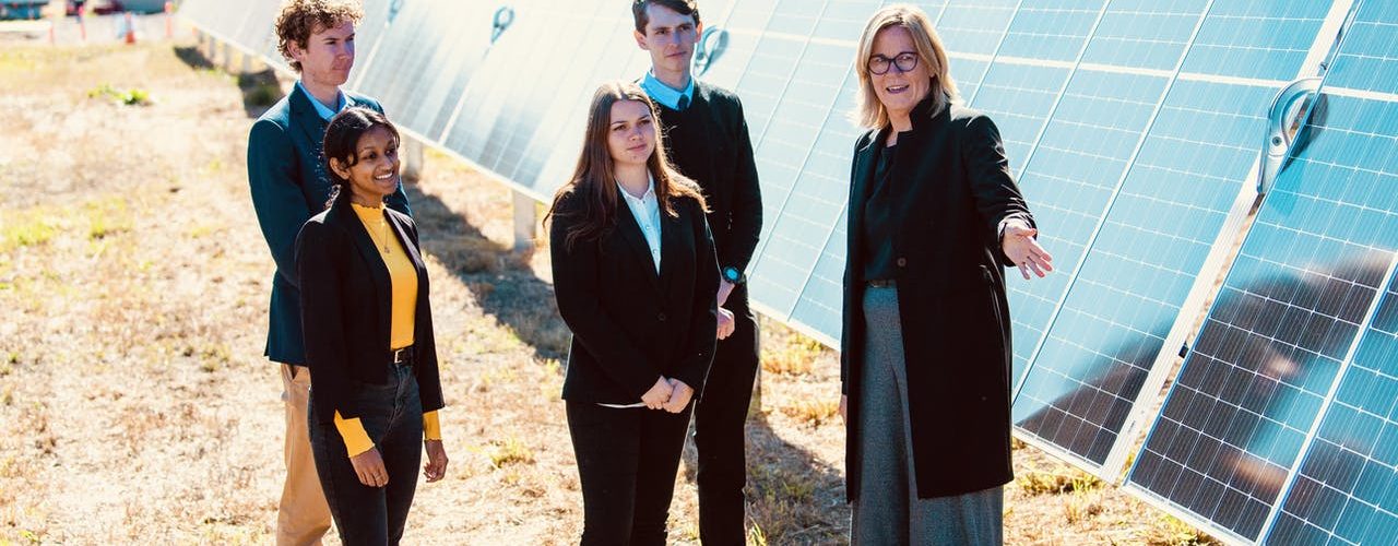 The University of Queensland builds its own solar farm
