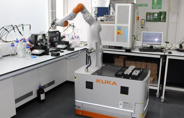Robotic assistant performs 668 lab experiments in 8 days