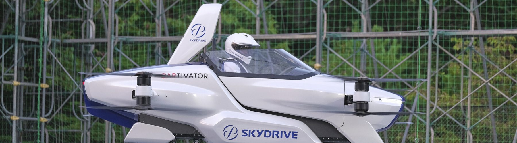 ‘Flying car’ gets off the ground