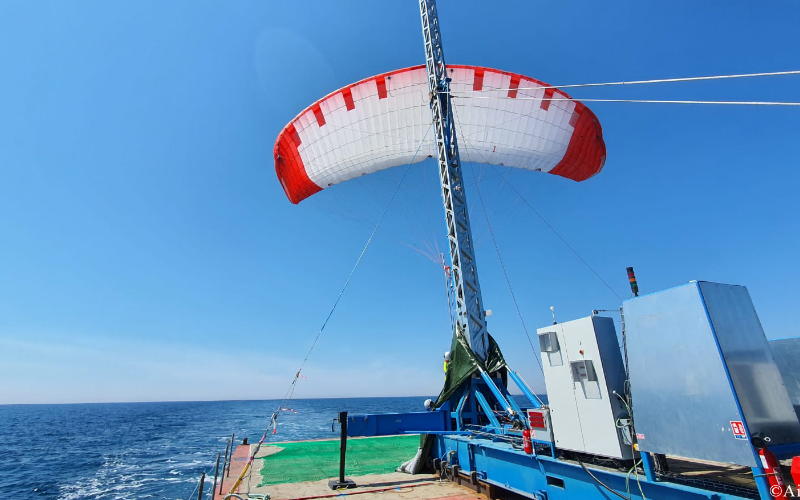Airseas hope to drag cargo around the world … with a kite.