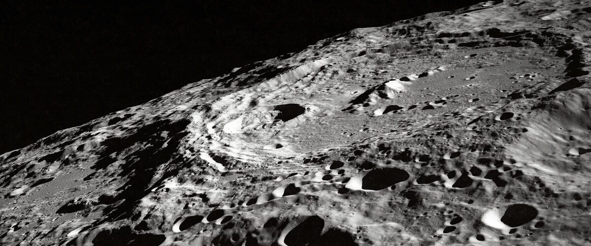 Engineering Questions – why can't we put a space station on the Moon?