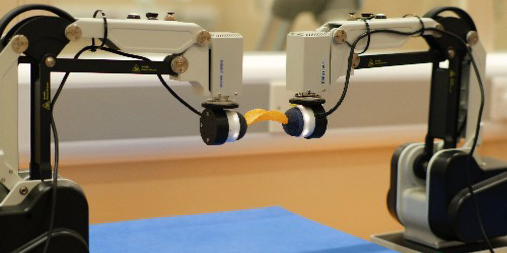 Bristol – Revolutionary Dual-Arm Robot Achieves Near-Human Dexterity Through AI