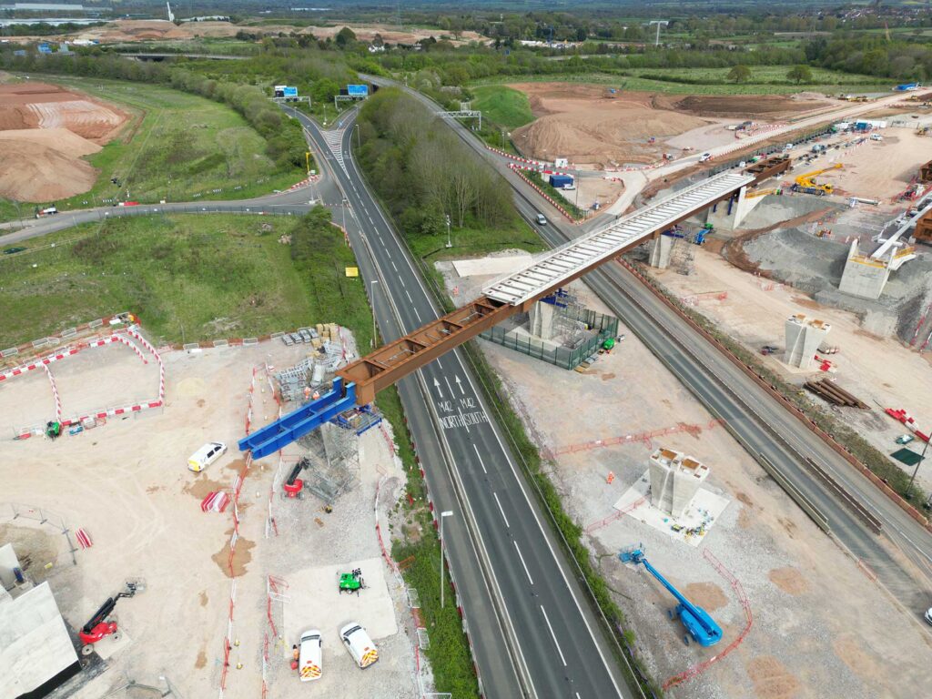 HS2: 1,100 Tonne Viaduct Moved into Place over M42/M6 Link Roads Construction & infrastructure