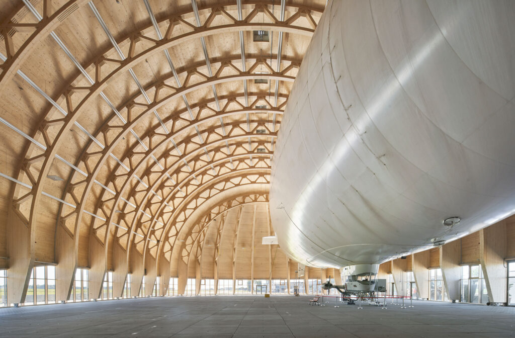 Airship Hangar Mülheim: Timber Engineering Without Steel Connections Manufacturing, Construction & infrastructure, Energy & Environment