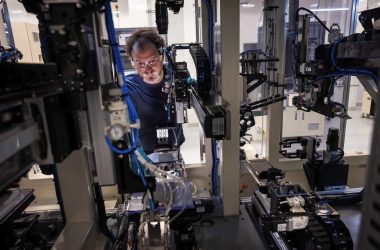 engineering careers Lithium Sulfur Battery Lasts 1,000 Cycles With COF Fix